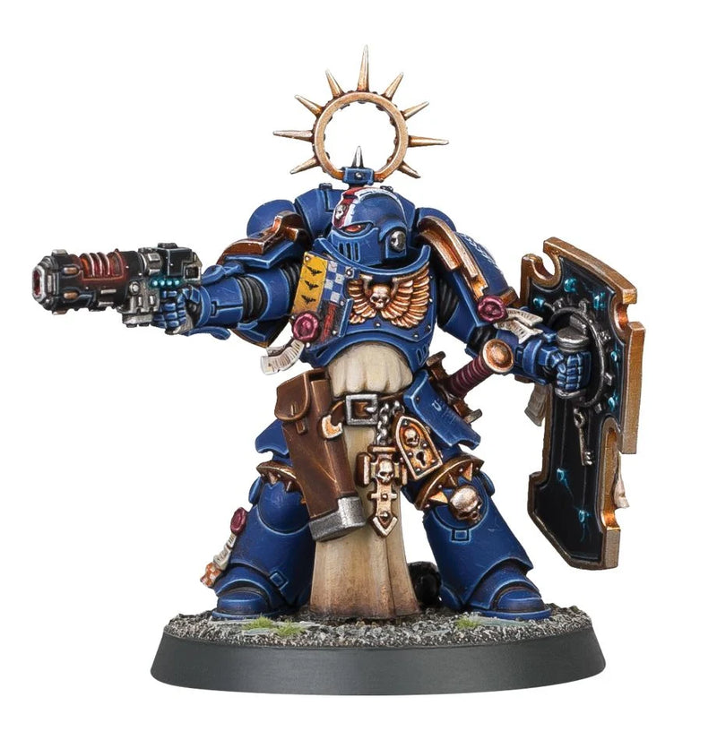 Space Marines: Lieutenant with Storm Shield (Web Order)