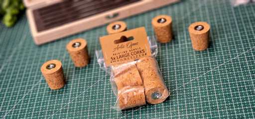 Artis Opus: Magnetized Corks Hobby Brushes Artis Opus Large (Goose)