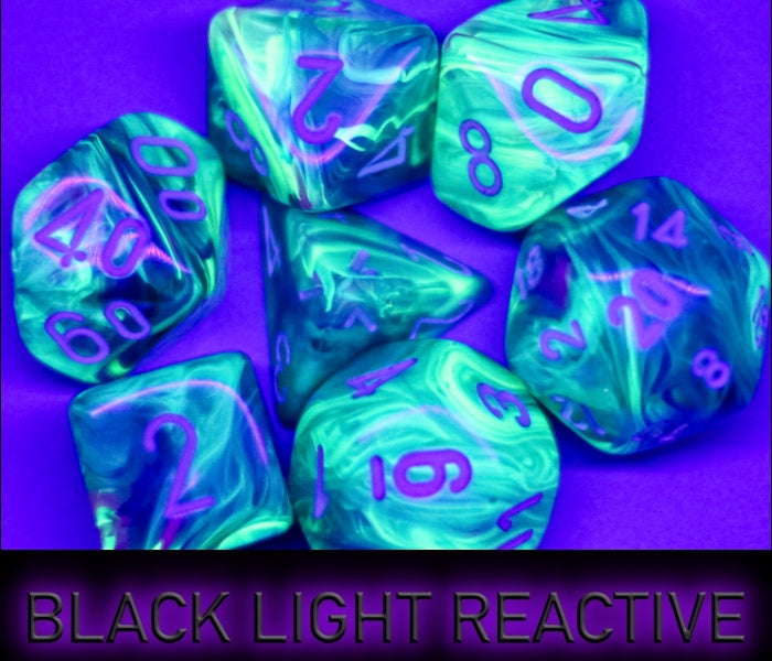 Chessex: Mega-Hedral 7 Die Dice Set Festive - Waterlilly/White (20mm) Dice & Gaming Accessories Chessex
