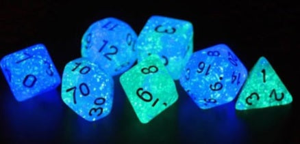 Sirius Dice: 7-Die Dice Set Glow-In-The-Dark - Frosted Glowworm Dice & Gaming Accessories Sirius Dice
